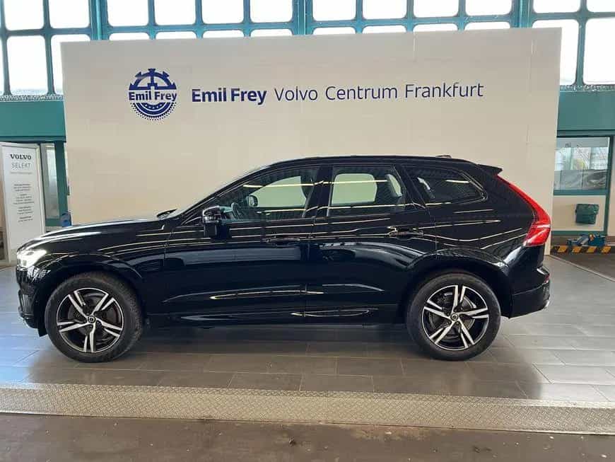 Volvo XC60 B5 AWD R-Design Aut 360° PilotAssist BLIS 1 02/2020-photo-25