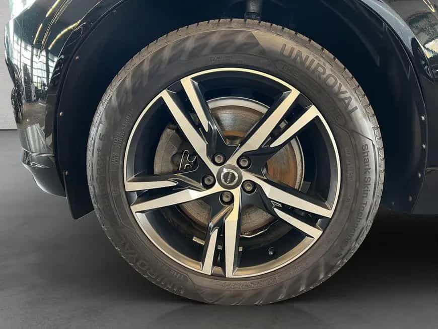 Volvo XC60 B5 AWD R-Design Aut 360° PilotAssist BLIS 1 02/2020-photo-26