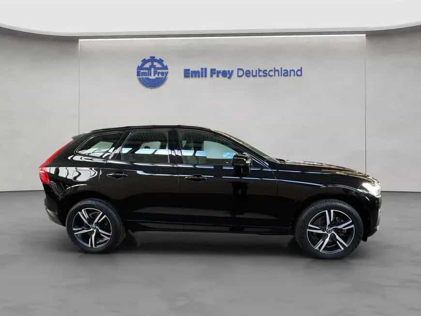 Volvo XC60 B5 AWD R-Design Aut 360° PilotAssist BLIS 1 02/2020-photo-5