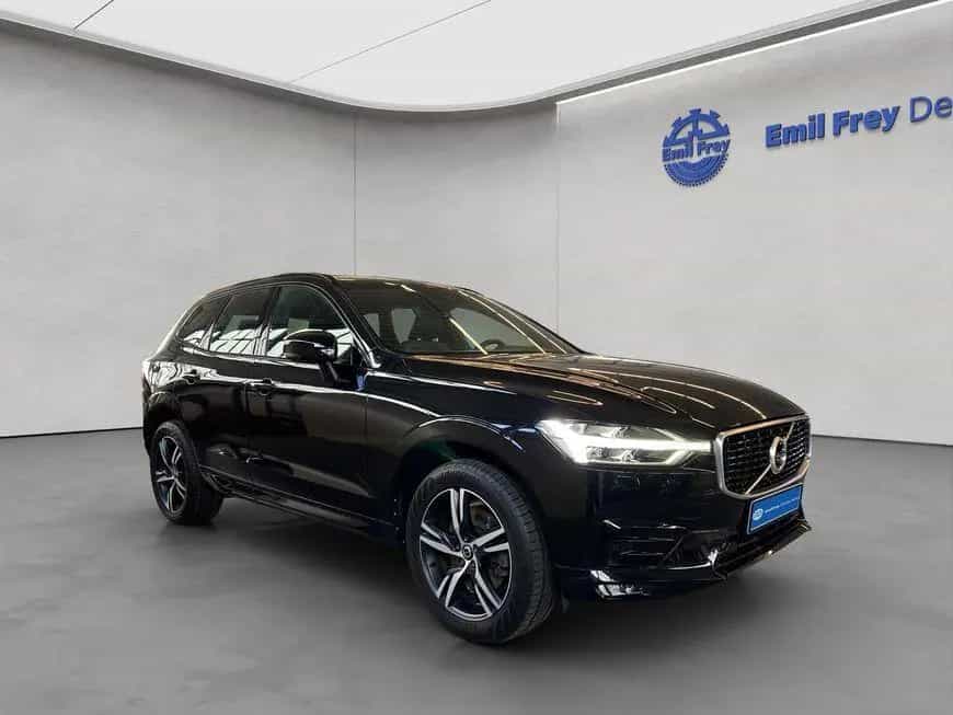 Volvo XC60 B5 AWD R-Design Aut 360° PilotAssist BLIS 1 02/2020-photo-6