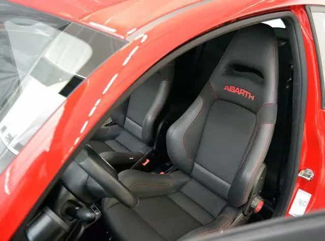 Other Other ABARTH 695 1.4 Turbo T-Jet 180CV Competizione Se 02/2024-photo-3
