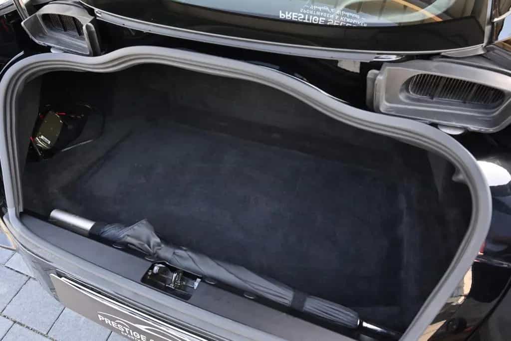 Aston Martin DBS /Carbonpaket Innen&Außen/SH&SL/1a/1.HD 04/2019-photo-28
