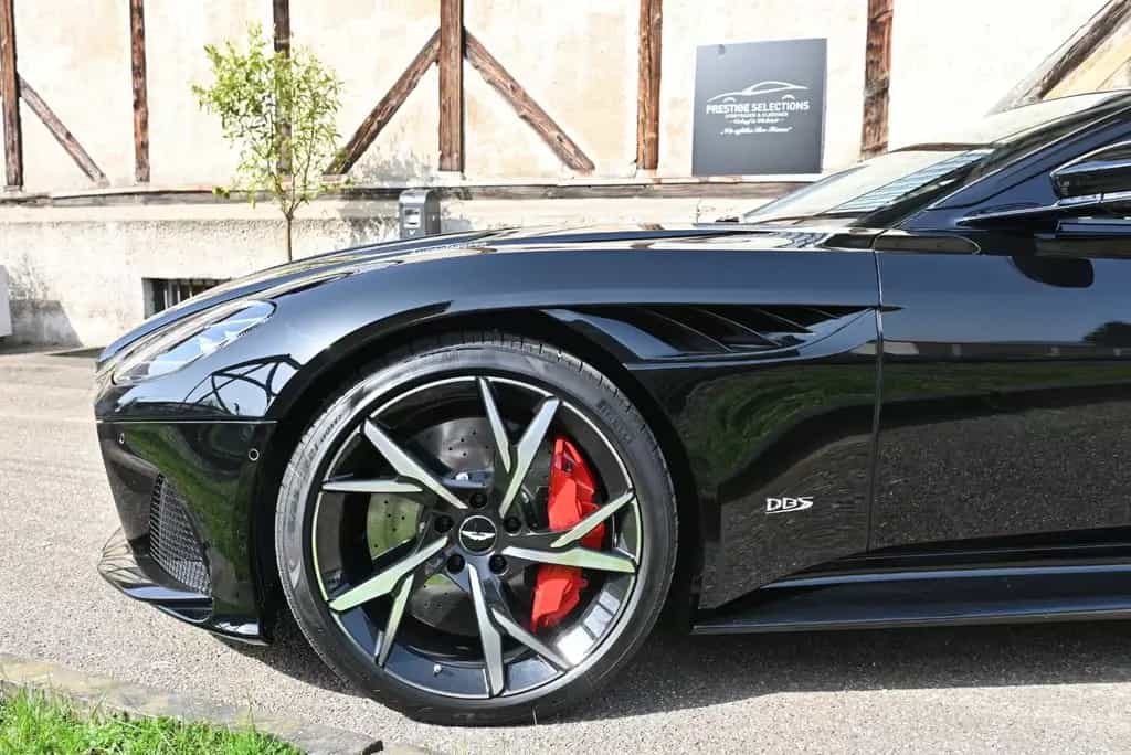 Aston Martin DBS /Carbonpaket Innen&Außen/SH&SL/1a/1.HD 04/2019-photo-7