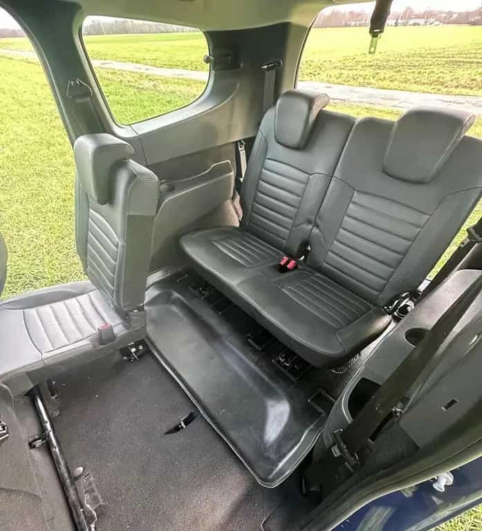 Dacia Lodgy 7-Sitze/116PS/1-Hand/Kamera/Navi/Leder/SHZ 06/2016-photo-8
