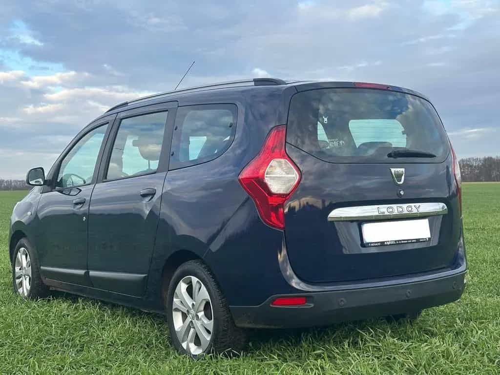 Dacia Lodgy 7-Sitze/116PS/1-Hand/Kamera/Navi/Leder/SHZ 06/2016-photo-1