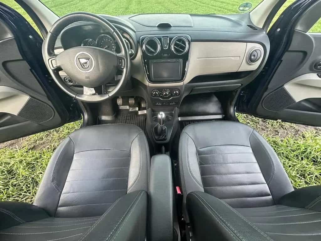 Dacia Lodgy 7-Sitze/116PS/1-Hand/Kamera/Navi/Leder/SHZ 06/2016-photo-2