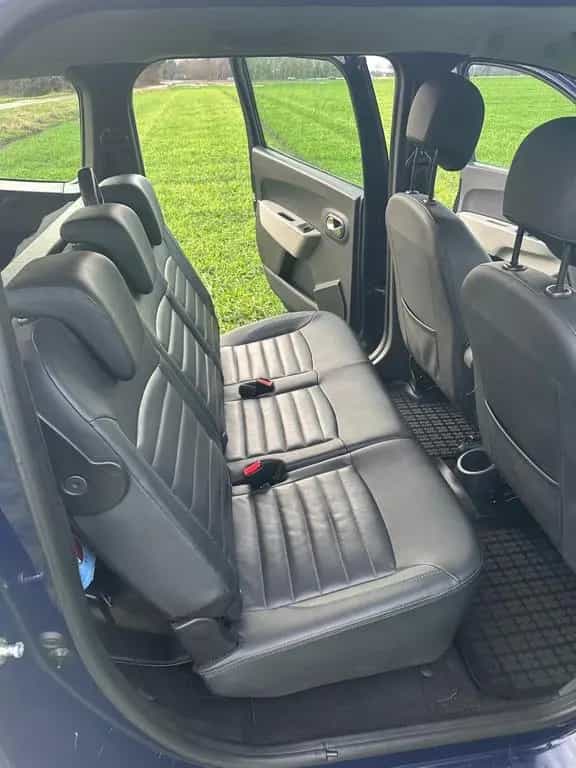 Dacia Lodgy 7-Sitze/116PS/1-Hand/Kamera/Navi/Leder/SHZ 06/2016-photo-5