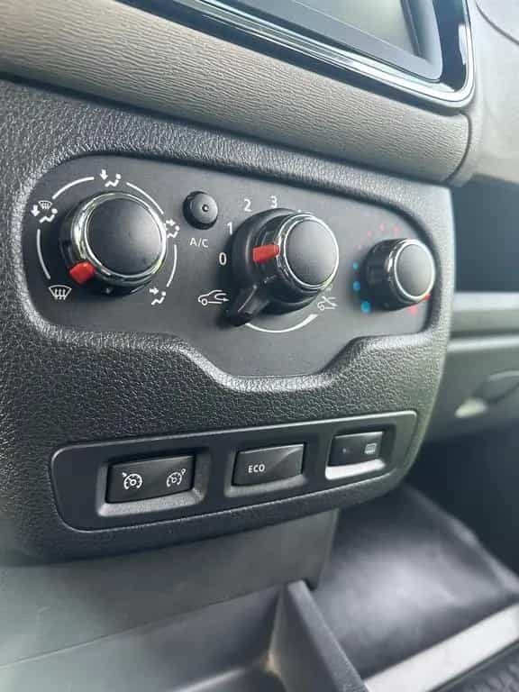 Dacia Lodgy 7-Sitze/116PS/1-Hand/Kamera/Navi/Leder/SHZ 06/2016-photo-7