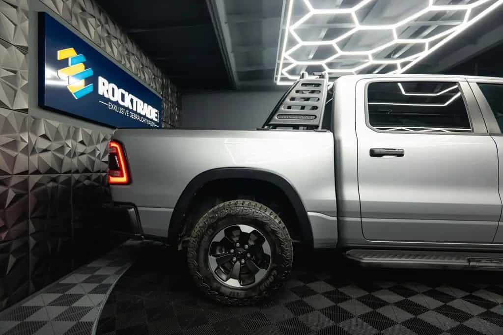 Dodge RAM 5.7 V8 HEMI 4x4 REBEL OFFROAD AXLE LOCK 19% 10/2022-photo-10
