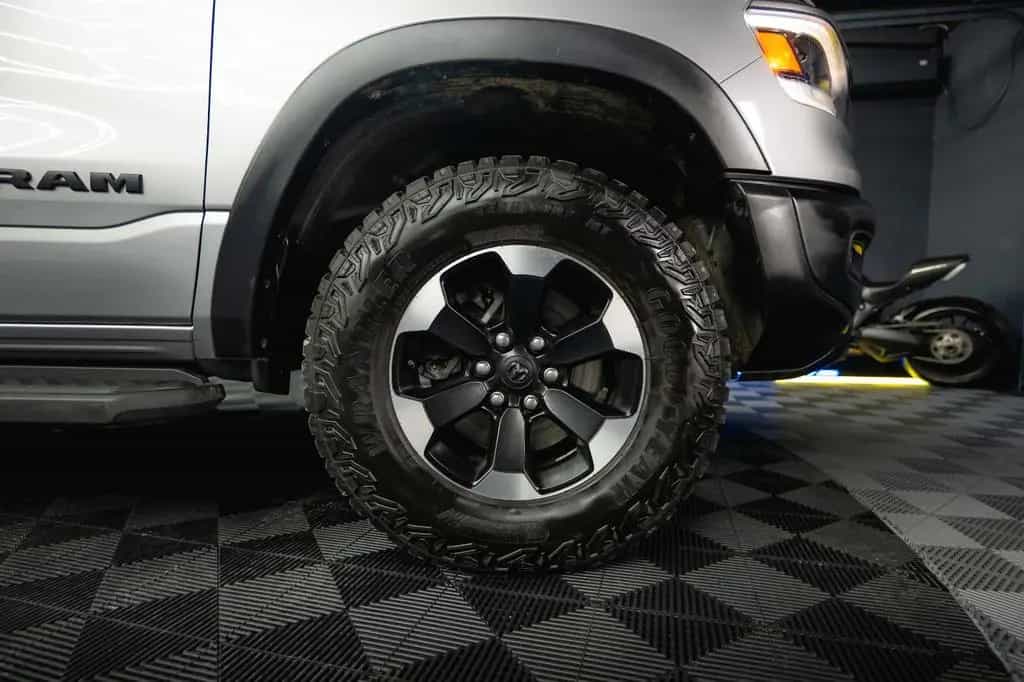 Dodge RAM 5.7 V8 HEMI 4x4 REBEL OFFROAD AXLE LOCK 19% 10/2022-photo-13
