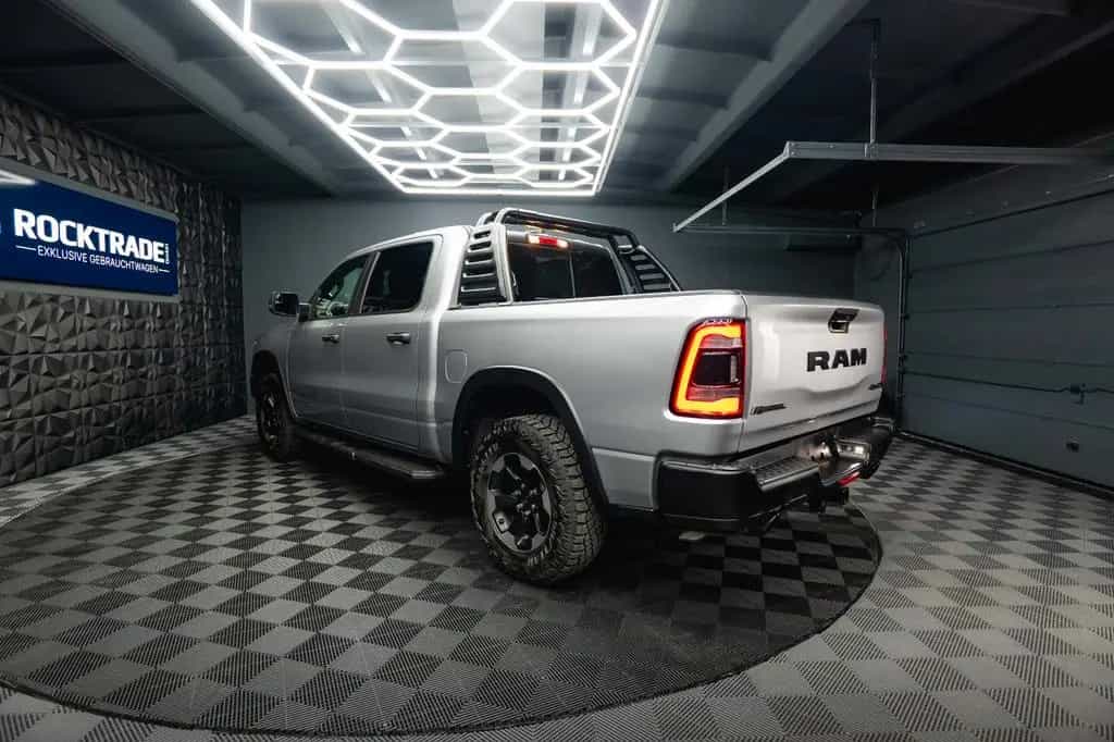 Dodge RAM 5.7 V8 HEMI 4x4 REBEL OFFROAD AXLE LOCK 19% 10/2022-photo-18