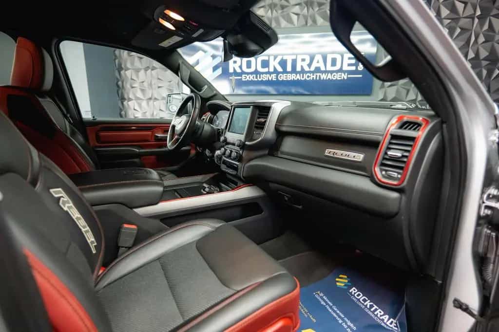 Dodge RAM 5.7 V8 HEMI 4x4 REBEL OFFROAD AXLE LOCK 19% 10/2022-photo-40