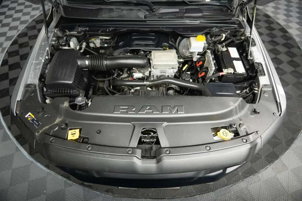 Dodge RAM 5.7 V8 HEMI 4x4 REBEL OFFROAD AXLE LOCK 19% 10/2022-photo-44