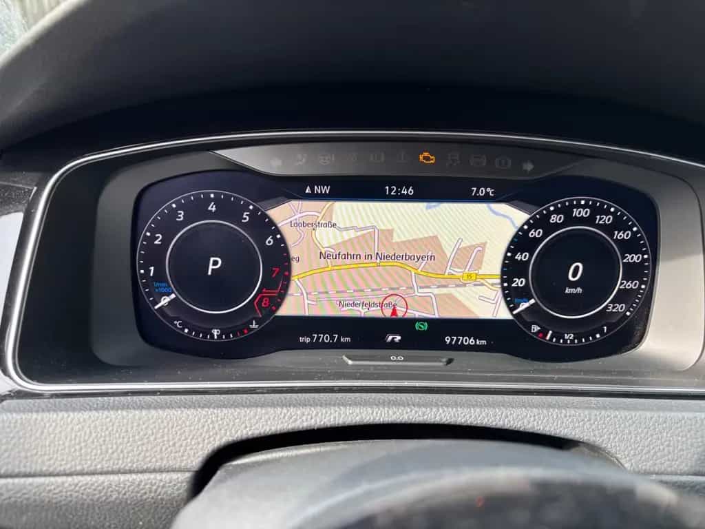 Volkswagen Golf DSG 4MOTION Variant R Performance Leder 04/2018-photo-11