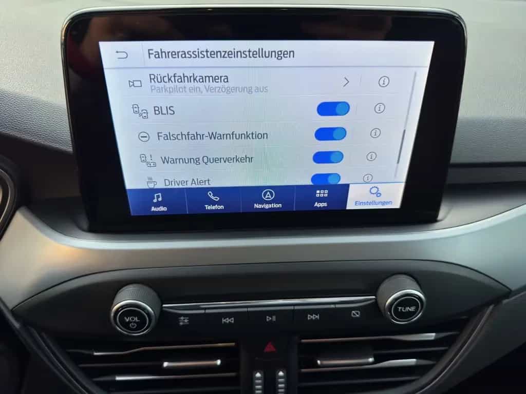 Ford Focus Turnier 1.5 TdCi * 120 PS * Automatik * 10/2022-photo-18