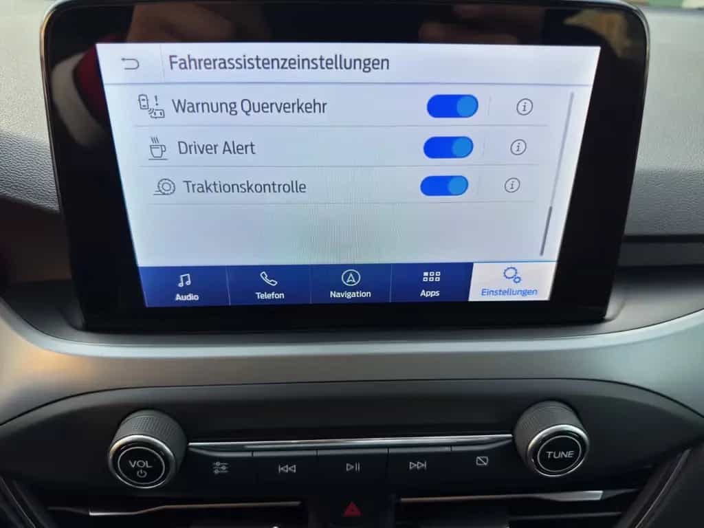 Ford Focus Turnier 1.5 TdCi * 120 PS * Automatik * 10/2022-photo-19