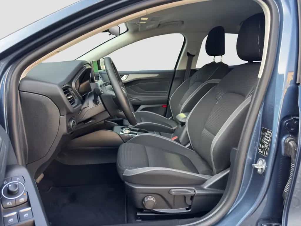 Ford Focus Turnier 1.5 TdCi * 120 PS * Automatik * 10/2022-photo-9