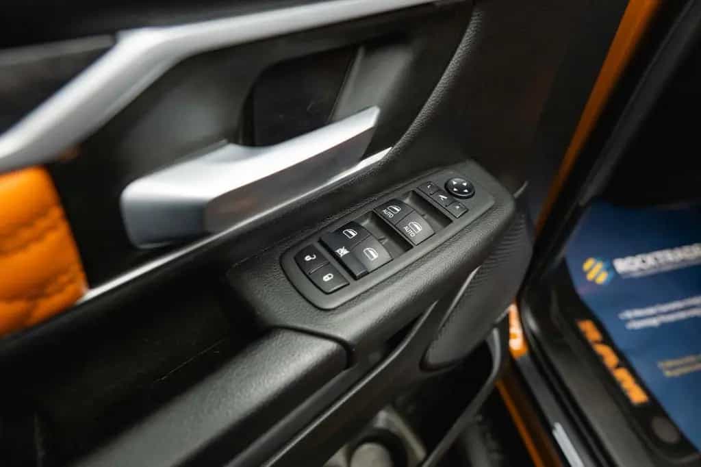 Dodge RAM 5.7 V8 HEMI 4x4 COPPERHEAD Offroad LONGBED 07/2022-photo-29