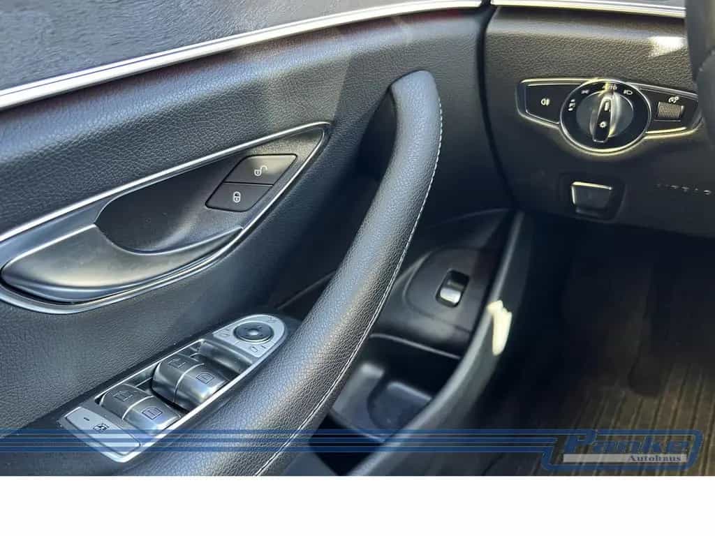 Mercedes-Benz E-Class 200 T-Modell 9G*LED*RFK*NAV*SHZ*Ambient*TotW* 10/2018-photo-19