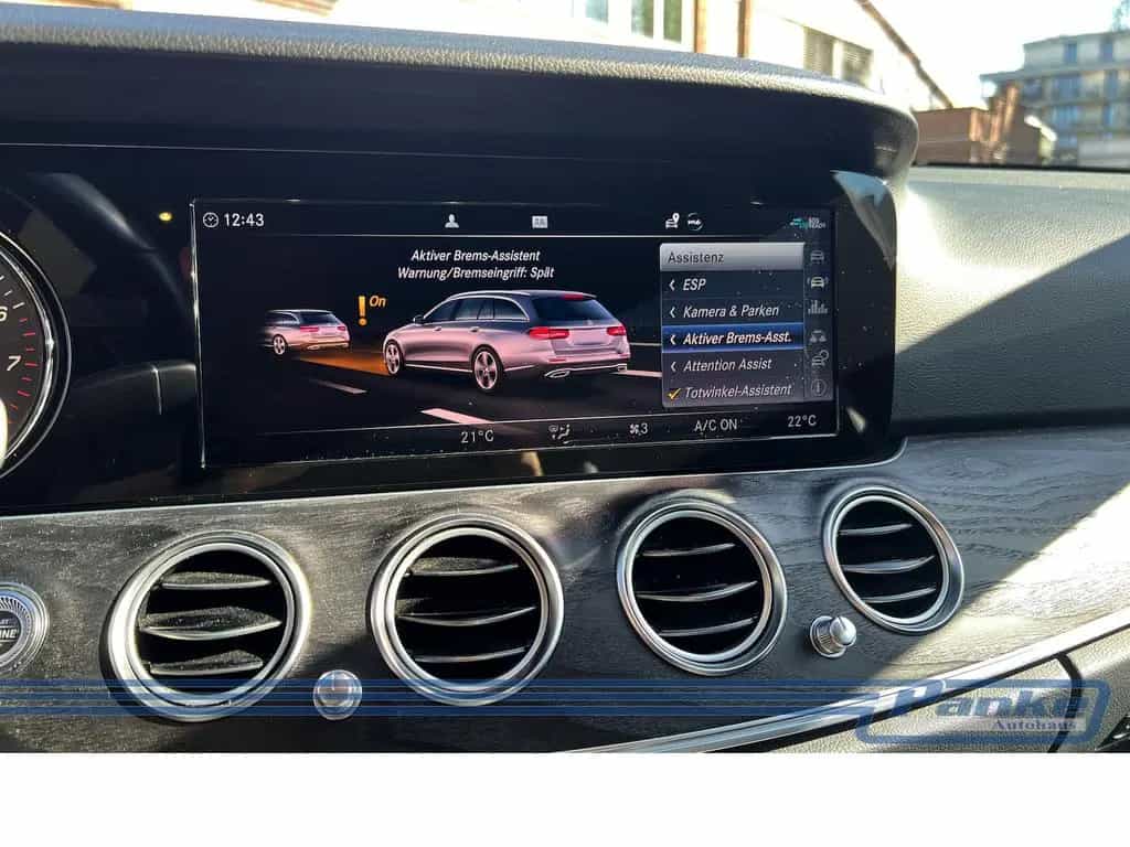 Mercedes-Benz E-Class 200 T-Modell 9G*LED*RFK*NAV*SHZ*Ambient*TotW* 10/2018-photo-21