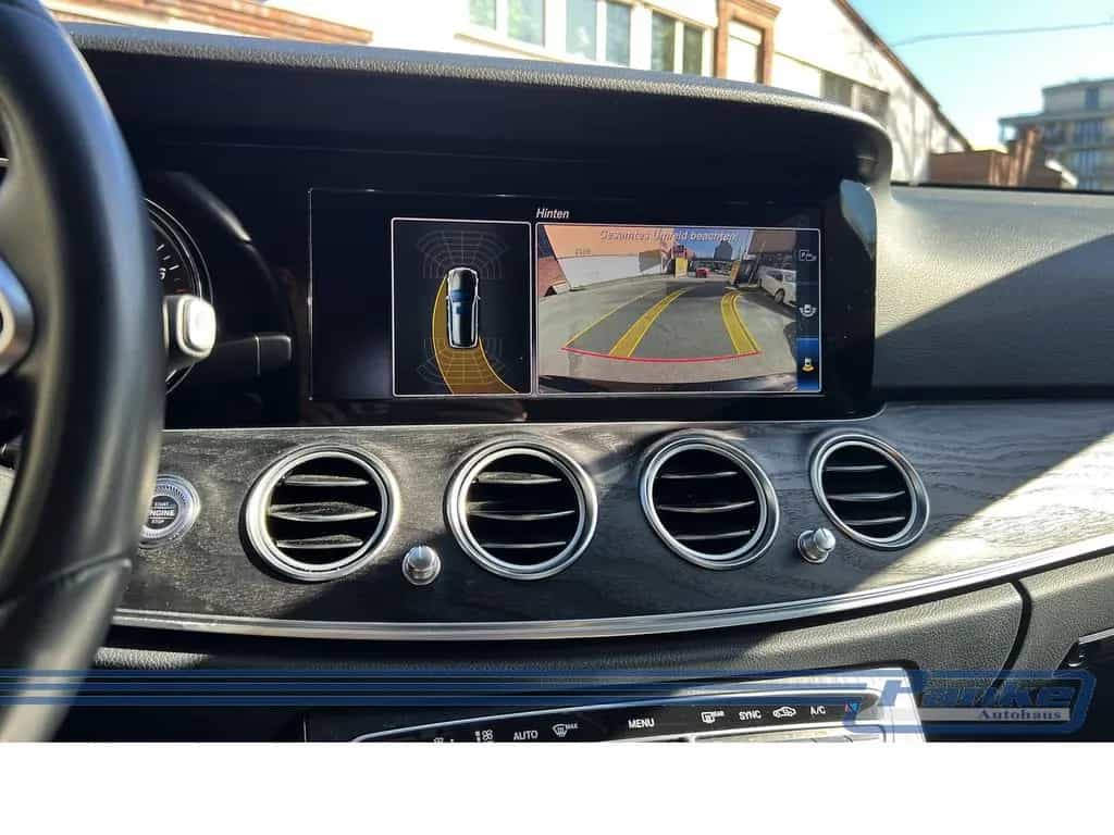 Mercedes-Benz E-Class 200 T-Modell 9G*LED*RFK*NAV*SHZ*Ambient*TotW* 10/2018-photo-7