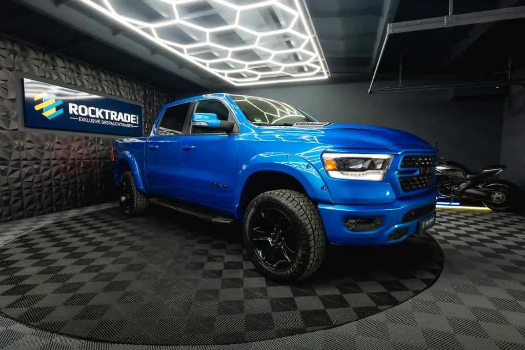 Dodge RAM 5.7 V8 HEMI 4x4 NIGHT GT SPORT  Night-Paket 01/2023-photo-11