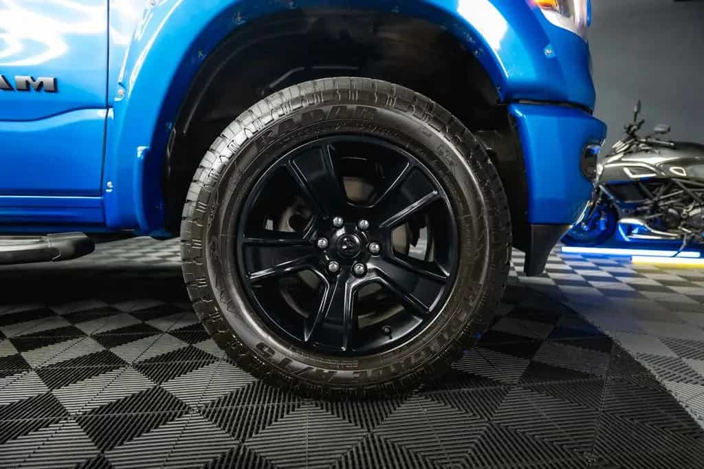 Dodge RAM 5.7 V8 HEMI 4x4 NIGHT GT SPORT  Night-Paket 01/2023-photo-15