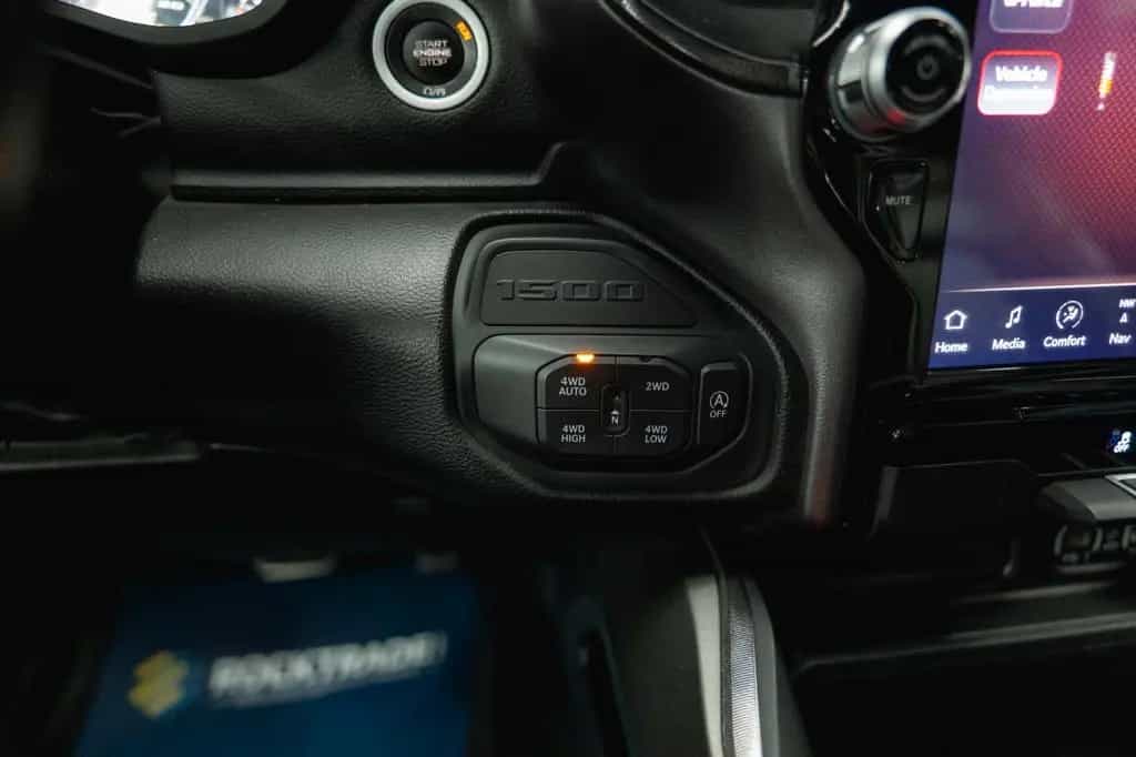 Dodge RAM 5.7 V8 HEMI 4x4 NIGHT GT SPORT  Night-Paket 01/2023-photo-28