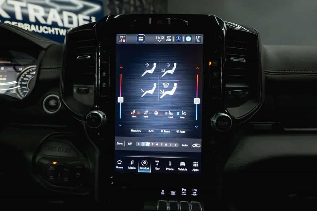 Dodge RAM 5.7 V8 HEMI 4x4 NIGHT GT SPORT  Night-Paket 01/2023-photo-30