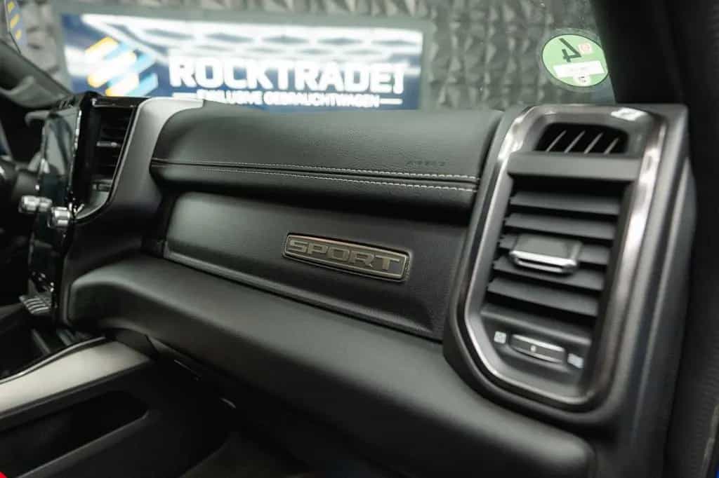 Dodge RAM 5.7 V8 HEMI 4x4 NIGHT GT SPORT  Night-Paket 01/2023-photo-45