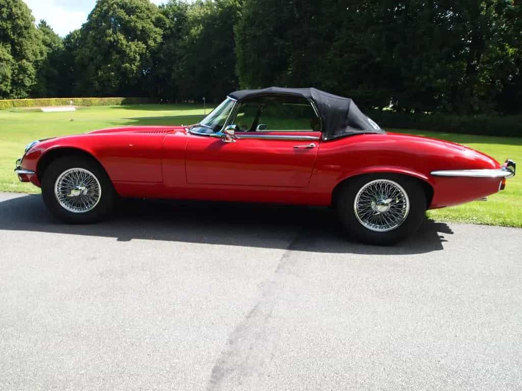 Jaguar E-Type 12/1974-photo-10