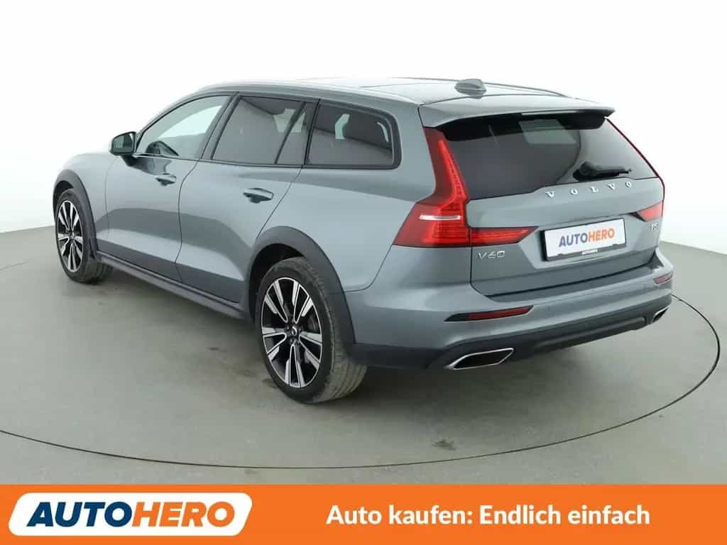 Volvo V60 Cross Country 2.0 T5 Pro AWD Aut.*NAVI*LED* 07/2020-photo-3