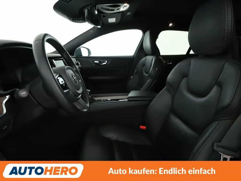 Volvo V60 Cross Country 2.0 T5 Pro AWD Aut.*NAVI*LED* 07/2020-photo-9