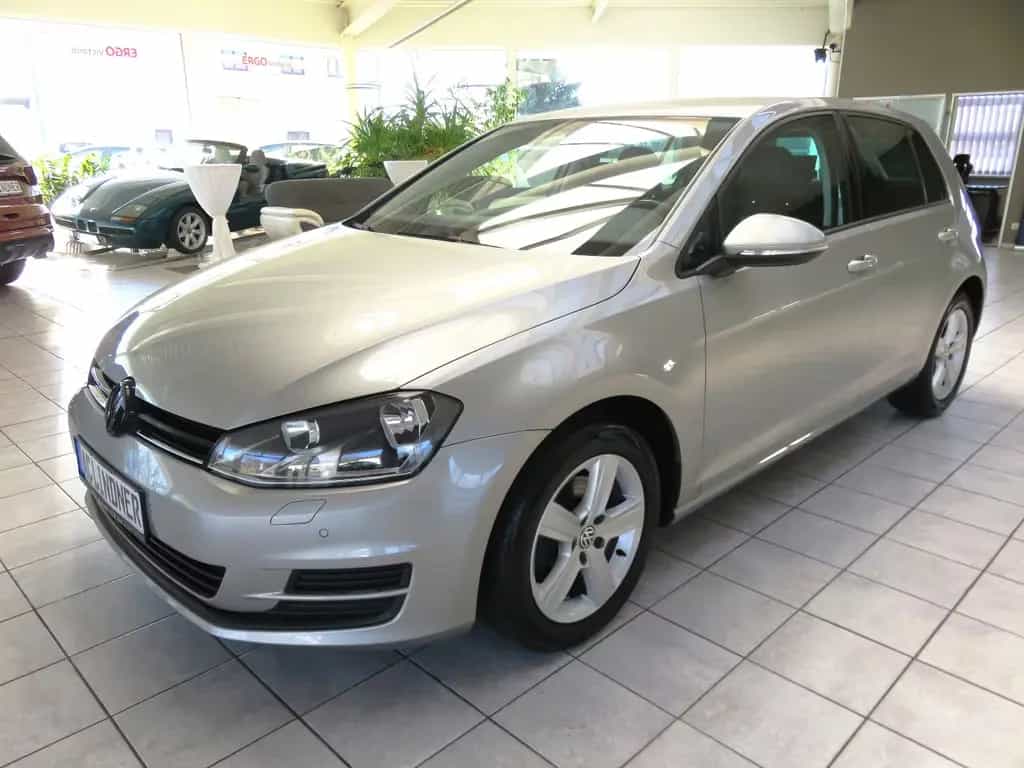 Volkswagen Golf VII Lim. Comfortline*Navi*PDC vo/hi*Tempom* 11/2016-photo-0