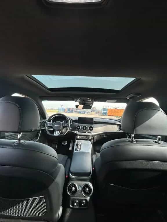 Kia Stinger 3.3 T-GDI AWD GT GT 08/2023-photo-9