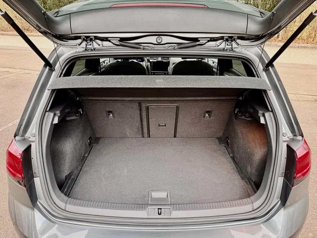 Volkswagen Golf VII Lim. R Start-Stopp 4Motion Automatik 08/2018-photo-16