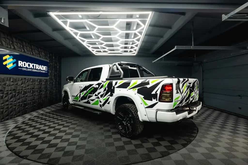 Dodge RAM 5.7 V8 HEMI 4x4 OFFROAD Night-Paket LONGBED 01/2022-photo-20