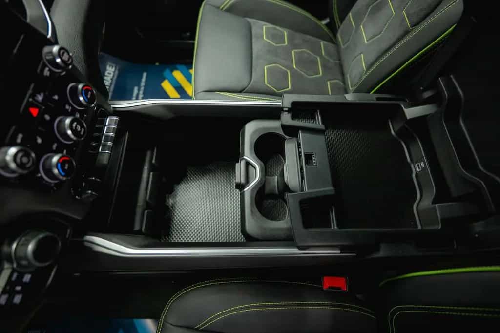 Dodge RAM 5.7 V8 HEMI 4x4 OFFROAD Night-Paket LONGBED 01/2022-photo-38