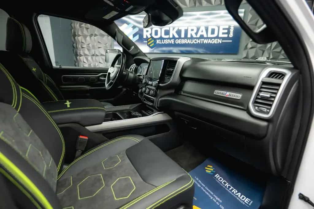 Dodge RAM 5.7 V8 HEMI 4x4 OFFROAD Night-Paket LONGBED 01/2022-photo-43