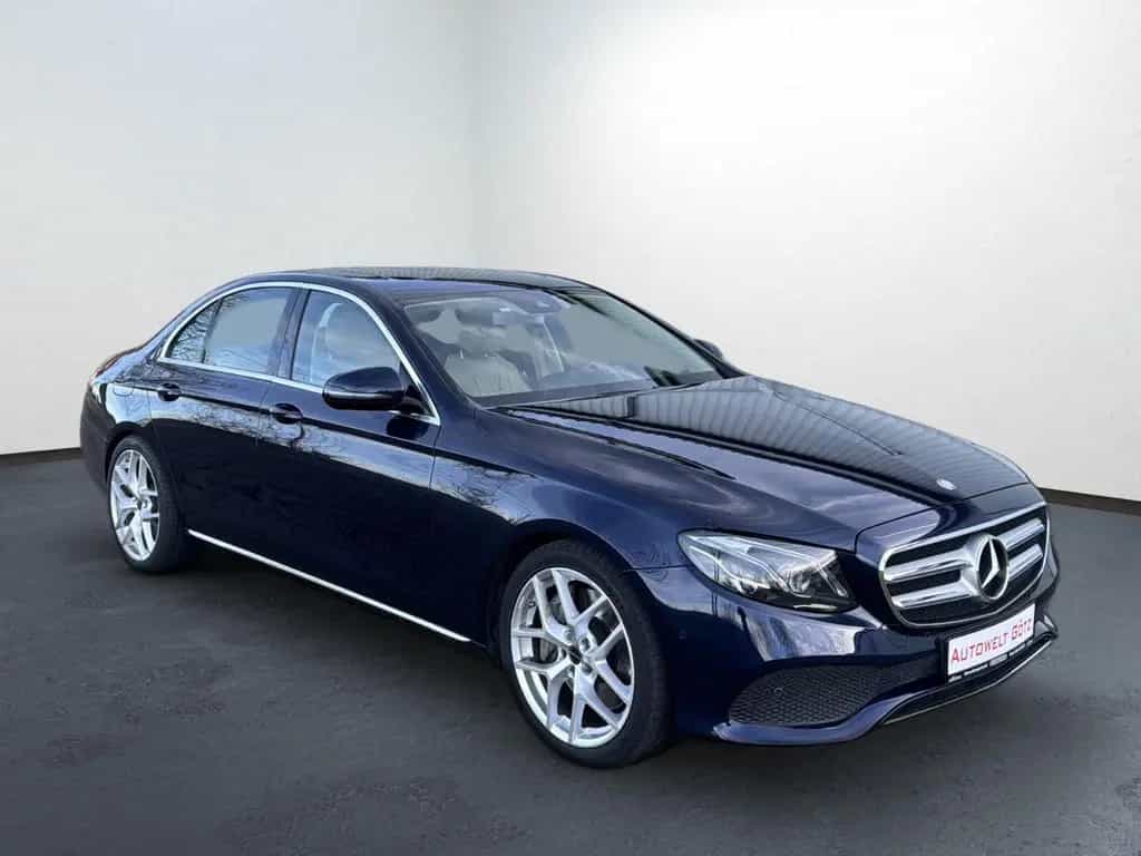 Mercedes-Benz E 400 4Matic Exclusive*Multibeam*Holz*Burmester* 11/2016-photo-1