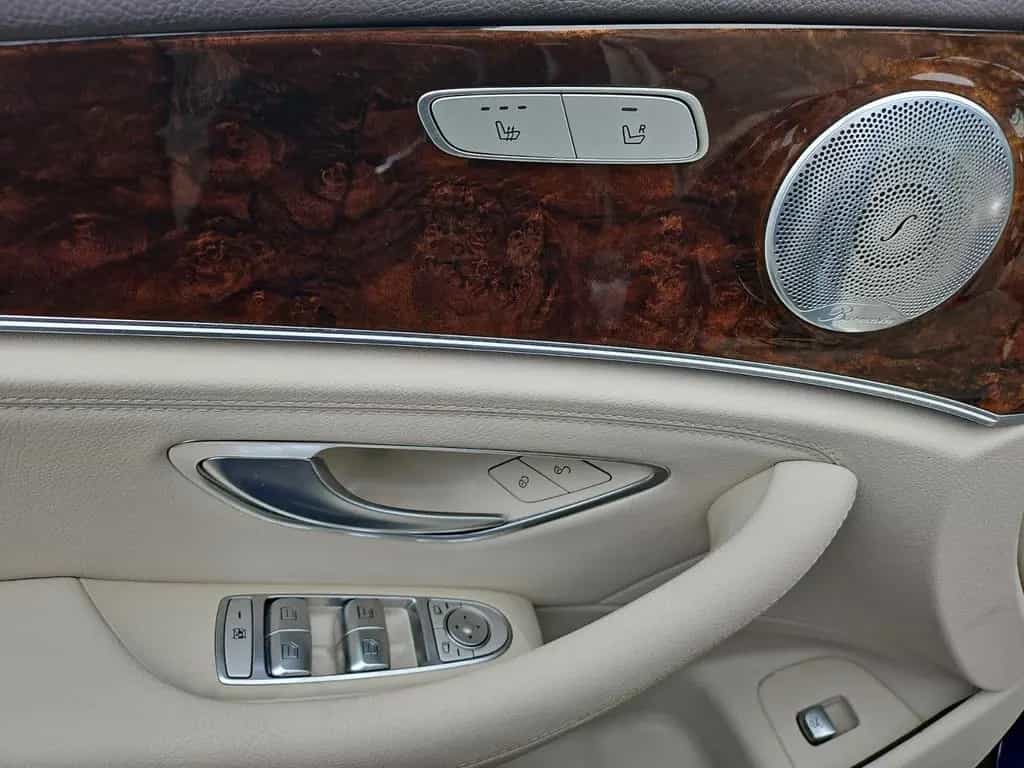 Mercedes-Benz E 400 4Matic Exclusive*Multibeam*Holz*Burmester* 11/2016-photo-18