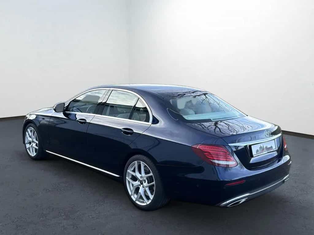 Mercedes-Benz E 400 4Matic Exclusive*Multibeam*Holz*Burmester* 11/2016-photo-2