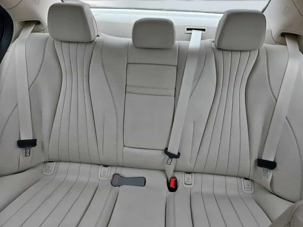 Mercedes-Benz E 400 4Matic Exclusive*Multibeam*Holz*Burmester* 11/2016-photo-23