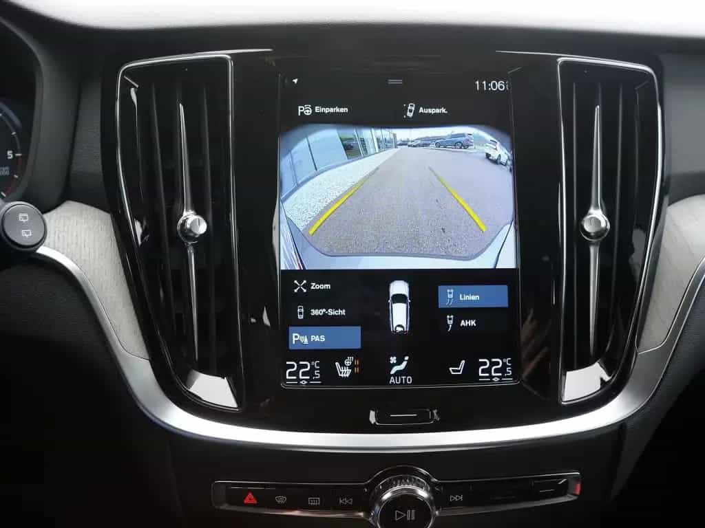 Volvo V60 Cross Country B4 D AWD Geartronic Pro *AHK* 02/2022-photo-15