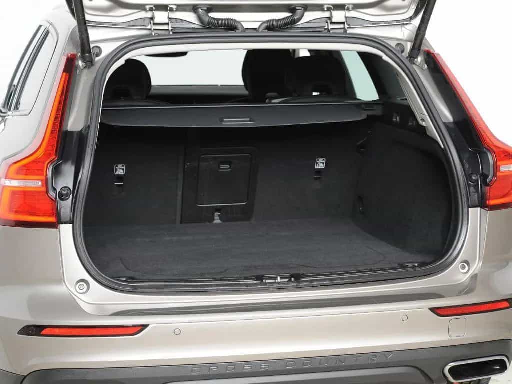 Volvo V60 Cross Country B4 D AWD Geartronic Pro *AHK* 02/2022-photo-17