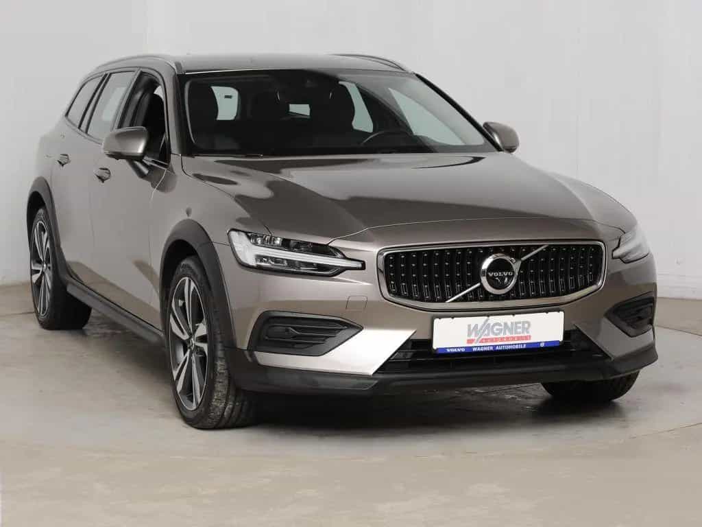 Volvo V60 Cross Country B4 D AWD Geartronic Pro *AHK* 02/2022-photo-2