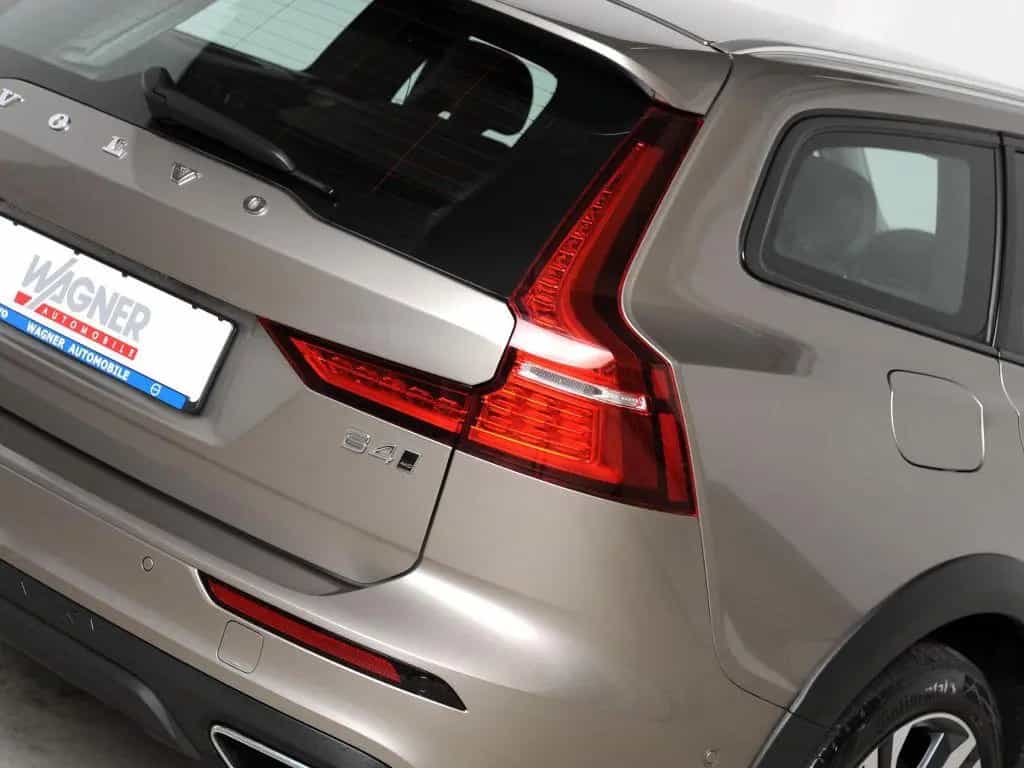 Volvo V60 Cross Country B4 D AWD Geartronic Pro *AHK* 02/2022-photo-7