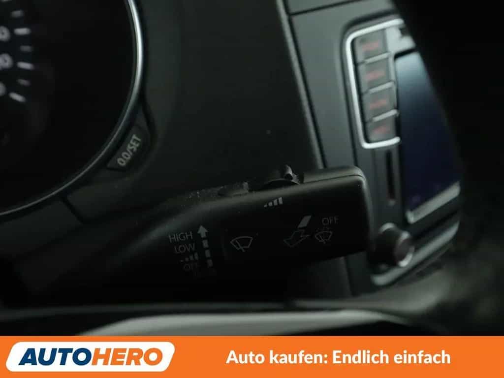 Volkswagen Golf VI 1.2 TSI Lounge BlueMotion Tech*NAVI*PDC* 04/2016-photo-31