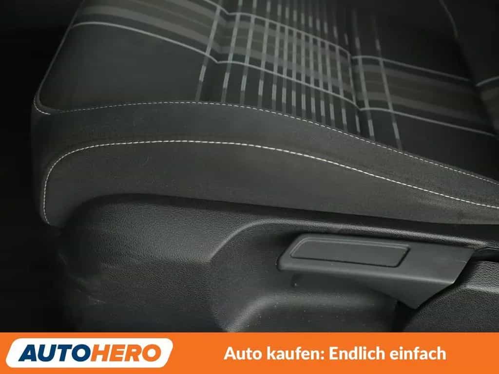 Volkswagen Golf VI 1.2 TSI Lounge BlueMotion Tech*NAVI*PDC* 04/2016-photo-36