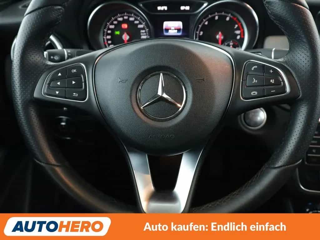 Mercedes-Benz CLA-Class 220 4Matic Urban Aut.*LED*NAVI*TEMPO*CAM*PDC 11/2017-photo-18
